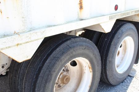 Used 1985 Construction Trailer Specialists HOPPER BOTTOM Equipment Trailer