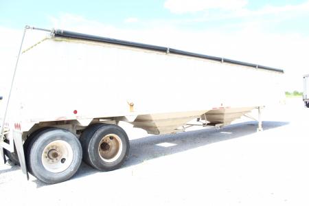 Used 1985 Construction Trailer Specialists HOPPER BOTTOM Equipment Trailer