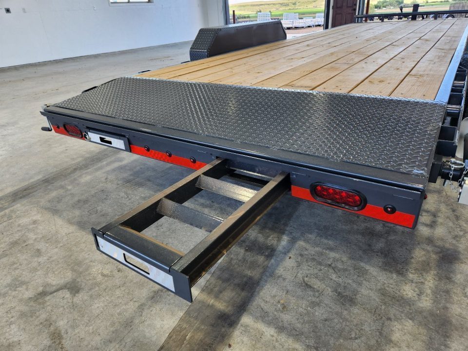 New 2026 Lamar 22' Equipment Trailer 14K