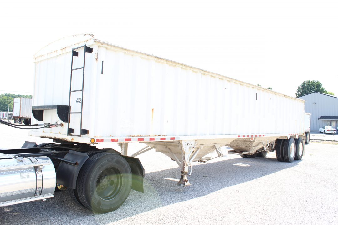 Used 1987 Construction Trailer Specialists HOPPER BOTTOM Equipment Trailer