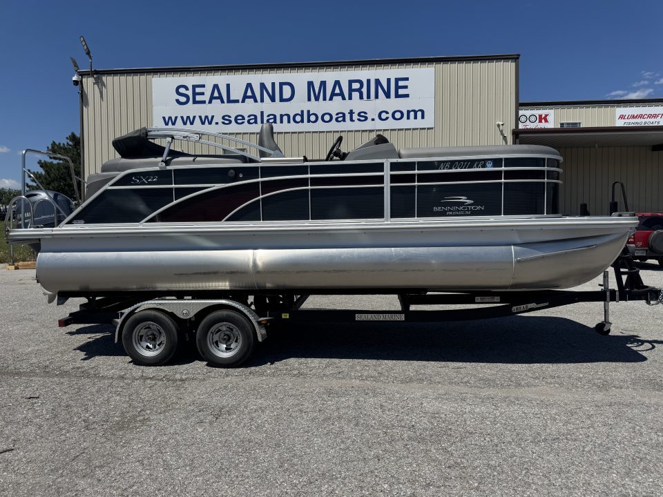 Used 2020 Bennington 22' SSBXCP Pontoon Boat