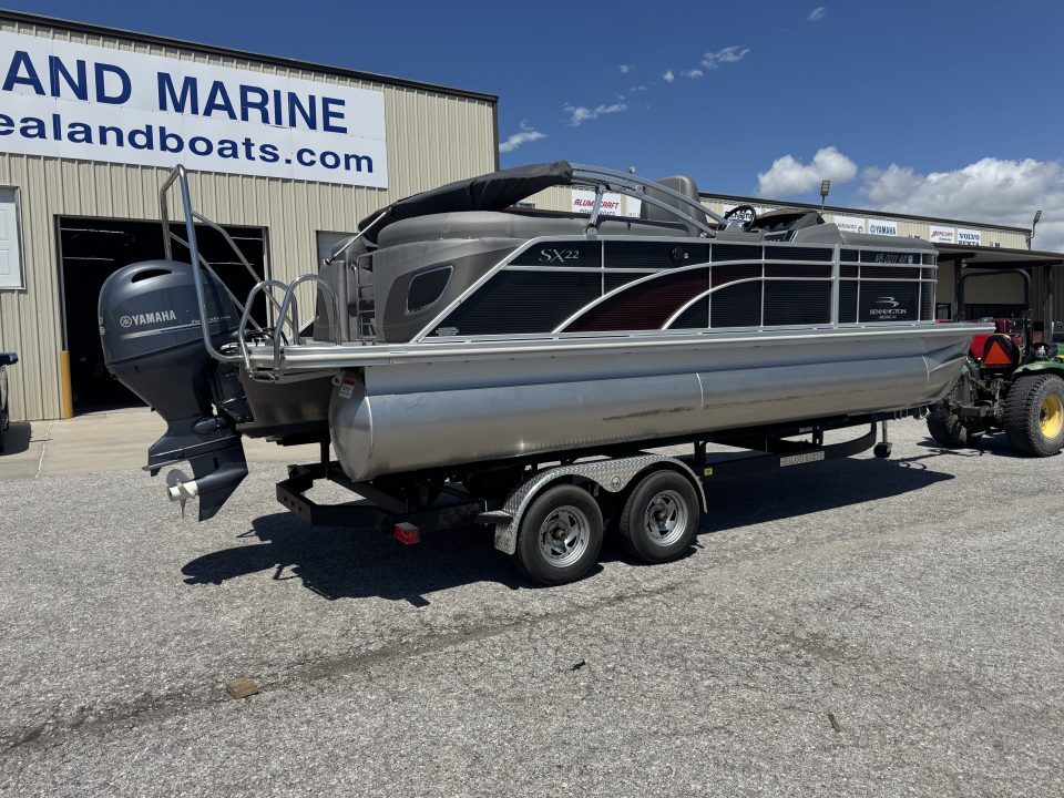 Used 2020 Bennington 22' SSBXCP Pontoon Boat