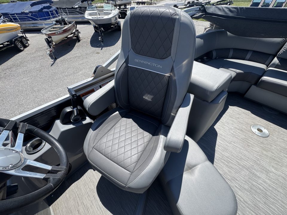 Used 2020 Bennington 22' SSBXCP Pontoon Boat