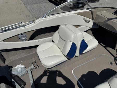 Used 2004 Bayliner Boats 195 Bowrider Boat