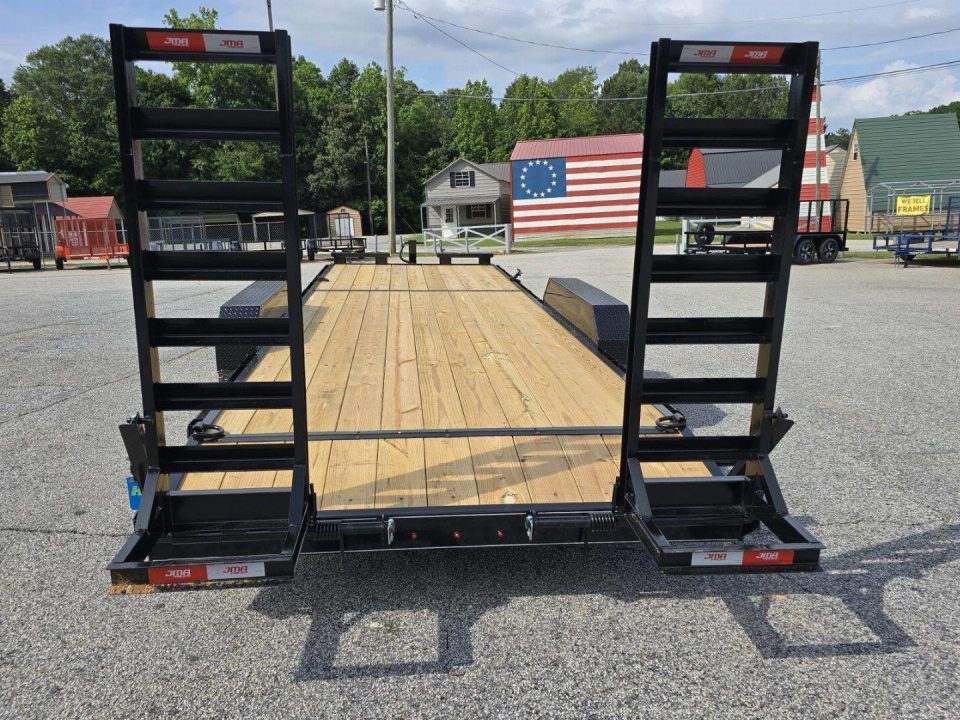 New 2026 82X24 14K EQUIPMENT HAULER WITH MESH CHAIN BOX AND RUB RAIL