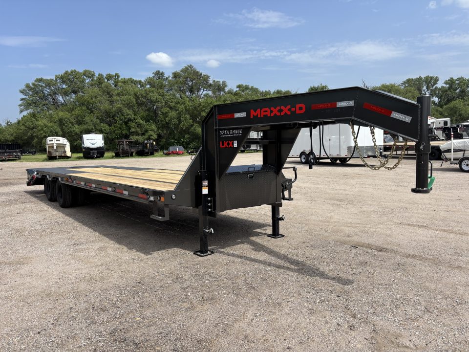 New 2027 MAXX-D LKX 102x30 Flatbed Trailer