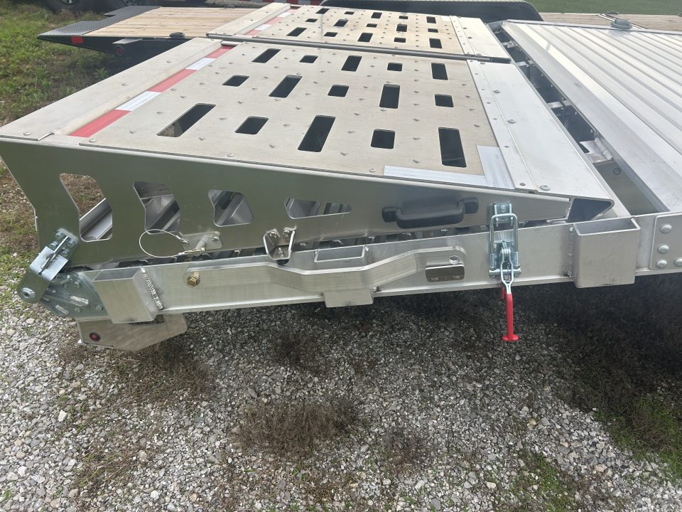 New 2026 EBY Trailers GN16K 15.9 GVWR Deckover Trailer