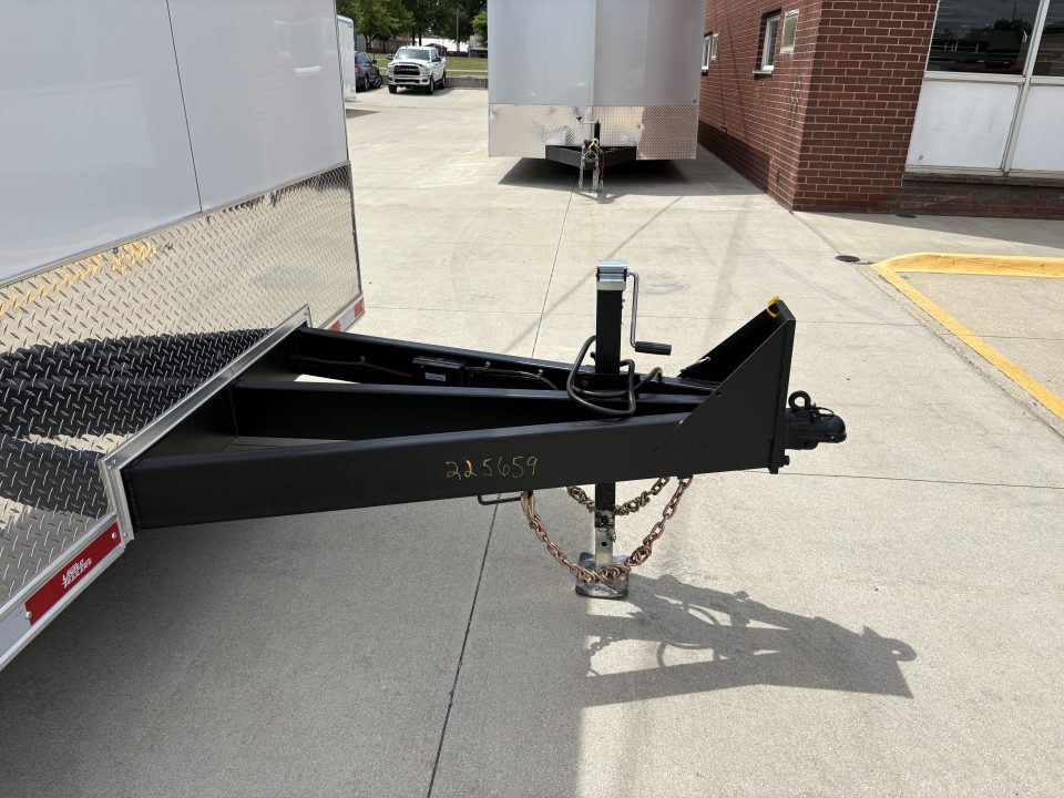 New 2026 United Trailers 8.5X20 UXT COMMERCIAL Cargo / Enclosed Trailer