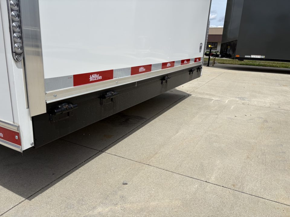 New 2026 United Trailers 8.5X20 UXT COMMERCIAL Cargo / Enclosed Trailer