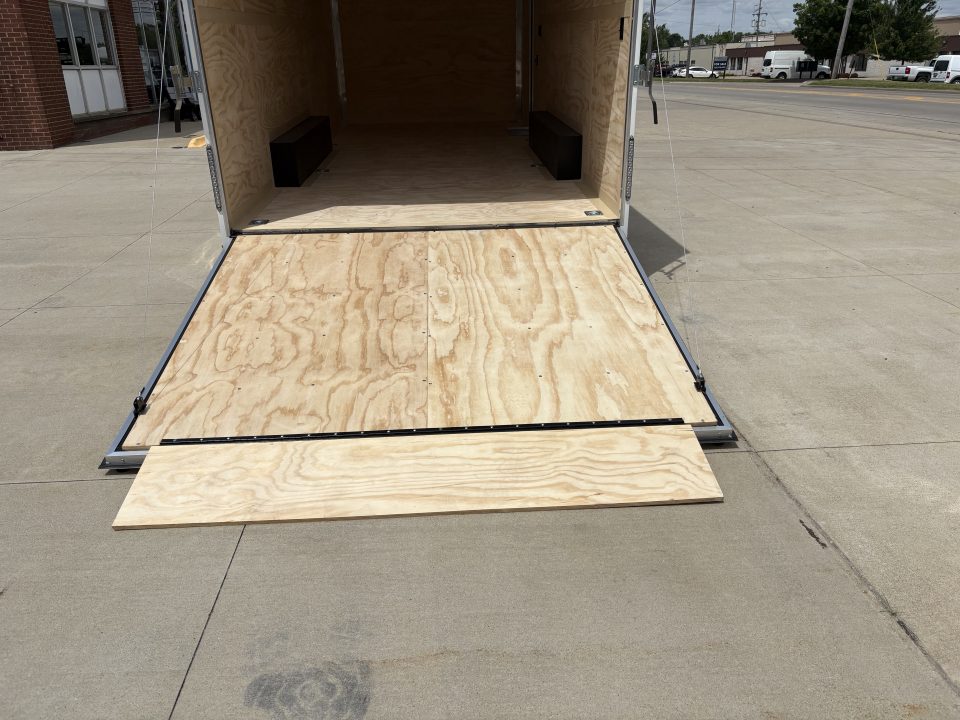 New 2026 United Trailers 8.5X20 UXT COMMERCIAL Cargo / Enclosed Trailer
