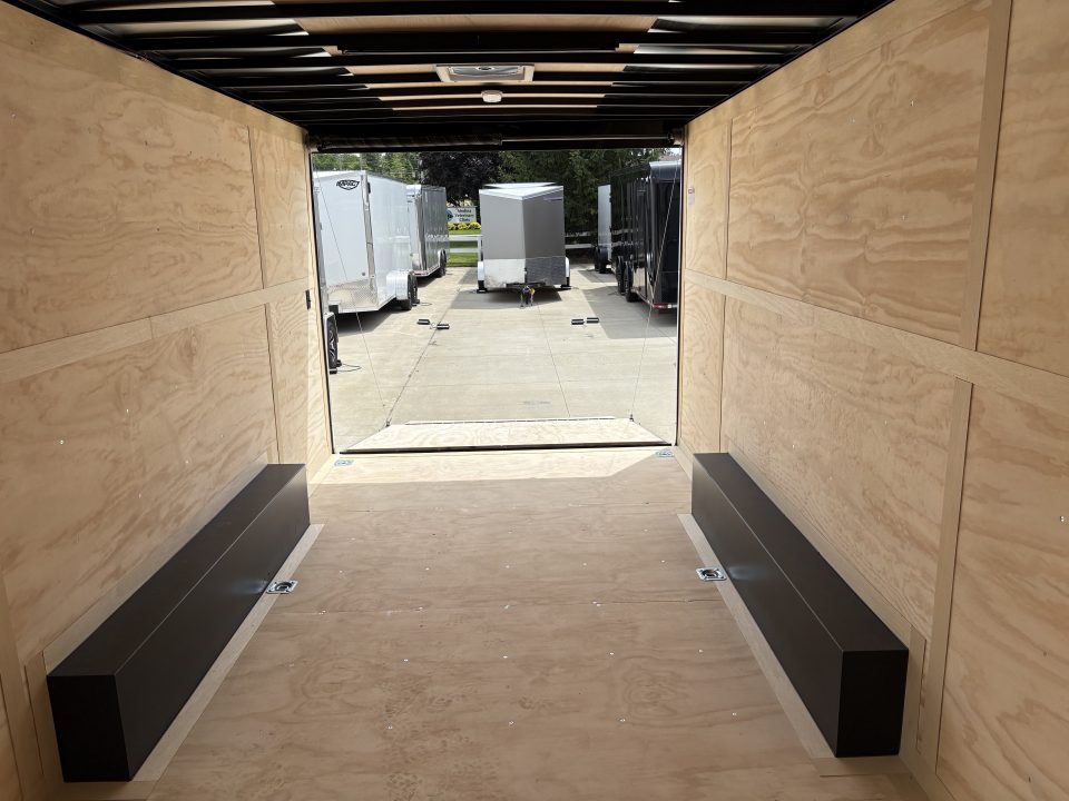 New 2026 United Trailers 8.5X20 UXT COMMERCIAL Cargo / Enclosed Trailer