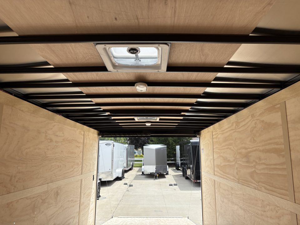 New 2026 United Trailers 8.5X20 UXT COMMERCIAL Cargo / Enclosed Trailer