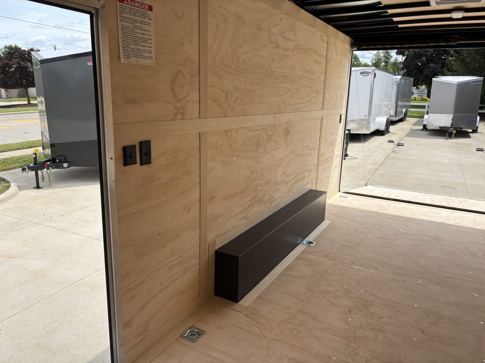 New 2026 United Trailers 8.5X20 UXT COMMERCIAL Cargo / Enclosed Trailer