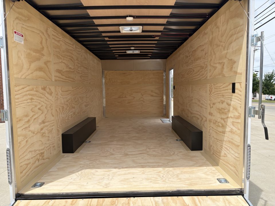New 2026 United Trailers 8.5X20 UXT COMMERCIAL Cargo / Enclosed Trailer