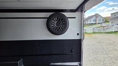New 2027 ATC ROM550 8.5X32 TRIPLE Car / Racing Trailer