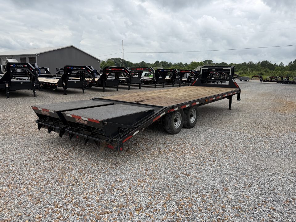 Used 2017 MAXX-D 102"X25' 14K GVWR Gooseneck Flatbed Trailer
