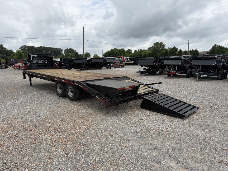 Used 2017 MAXX-D 102"X25' 14K GVWR Gooseneck Flatbed Trailer