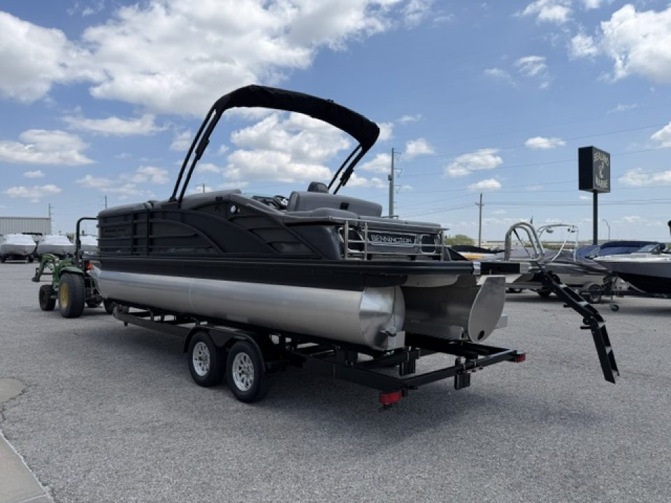 New 2026 Bennington 23 RSB TRITOON Pontoon Boat