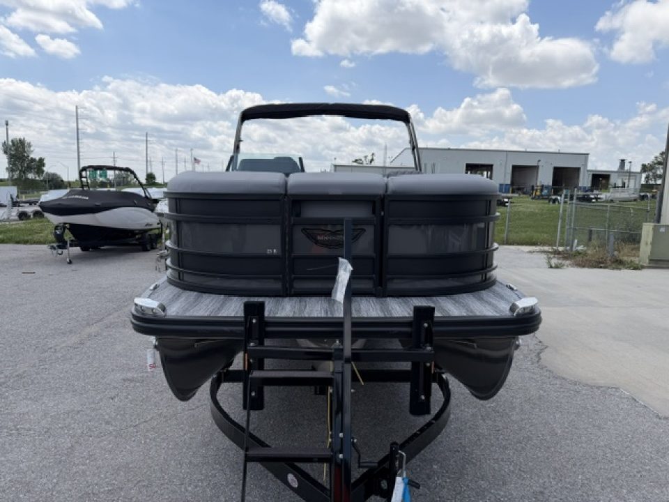 New 2026 Bennington 23 RSB TRITOON Pontoon Boat