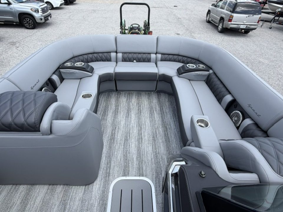 New 2026 Bennington 23 RSB TRITOON Pontoon Boat