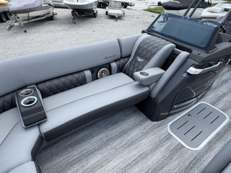 New 2026 Bennington 23 RSB TRITOON Pontoon Boat