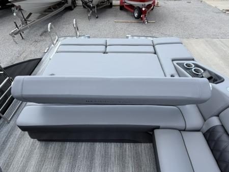 New 2026 Bennington 23 RSB TRITOON Pontoon Boat