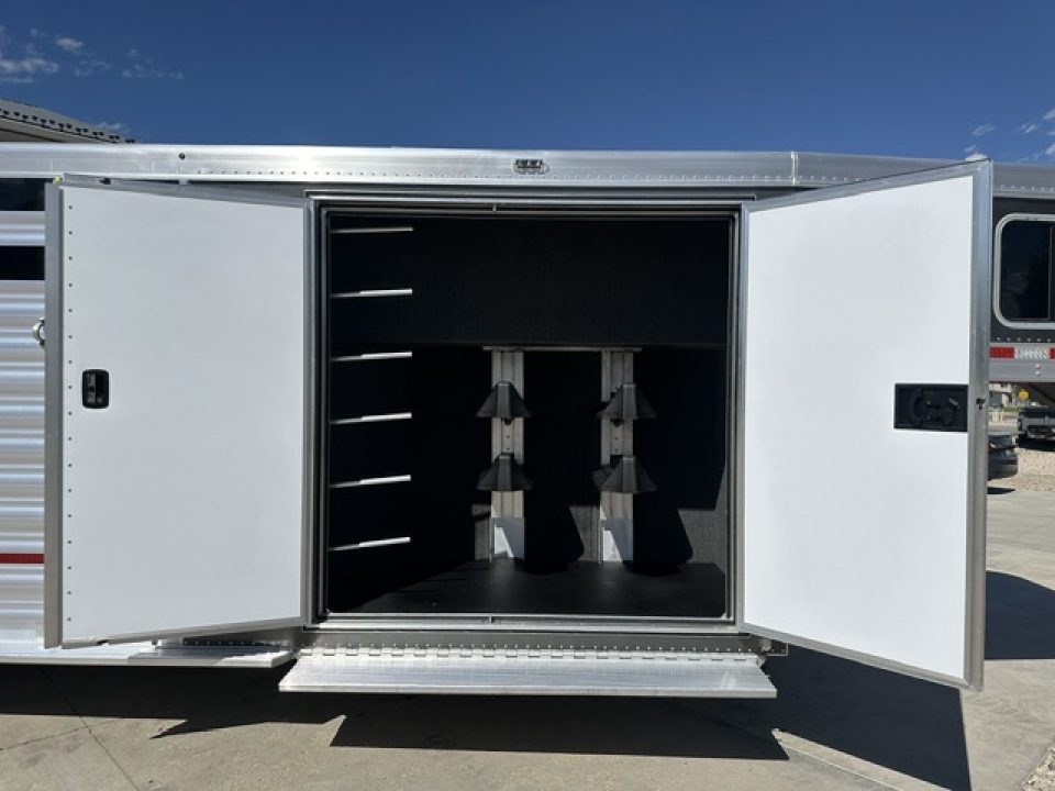 New 2027 Featherlite 8413 Combo 25'