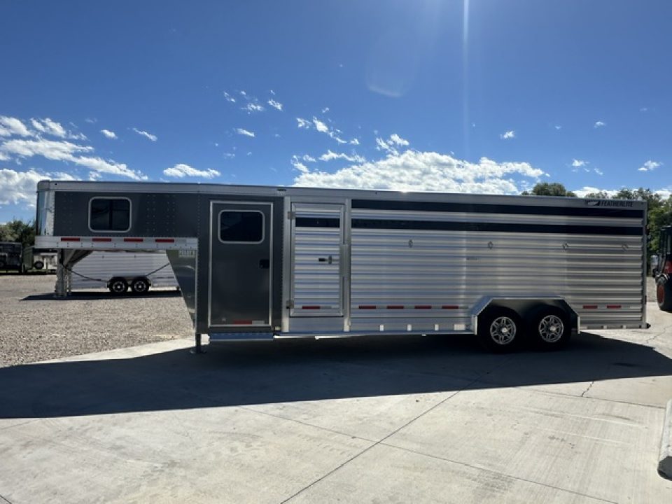 New 2027 Featherlite 8413 Combo 25'