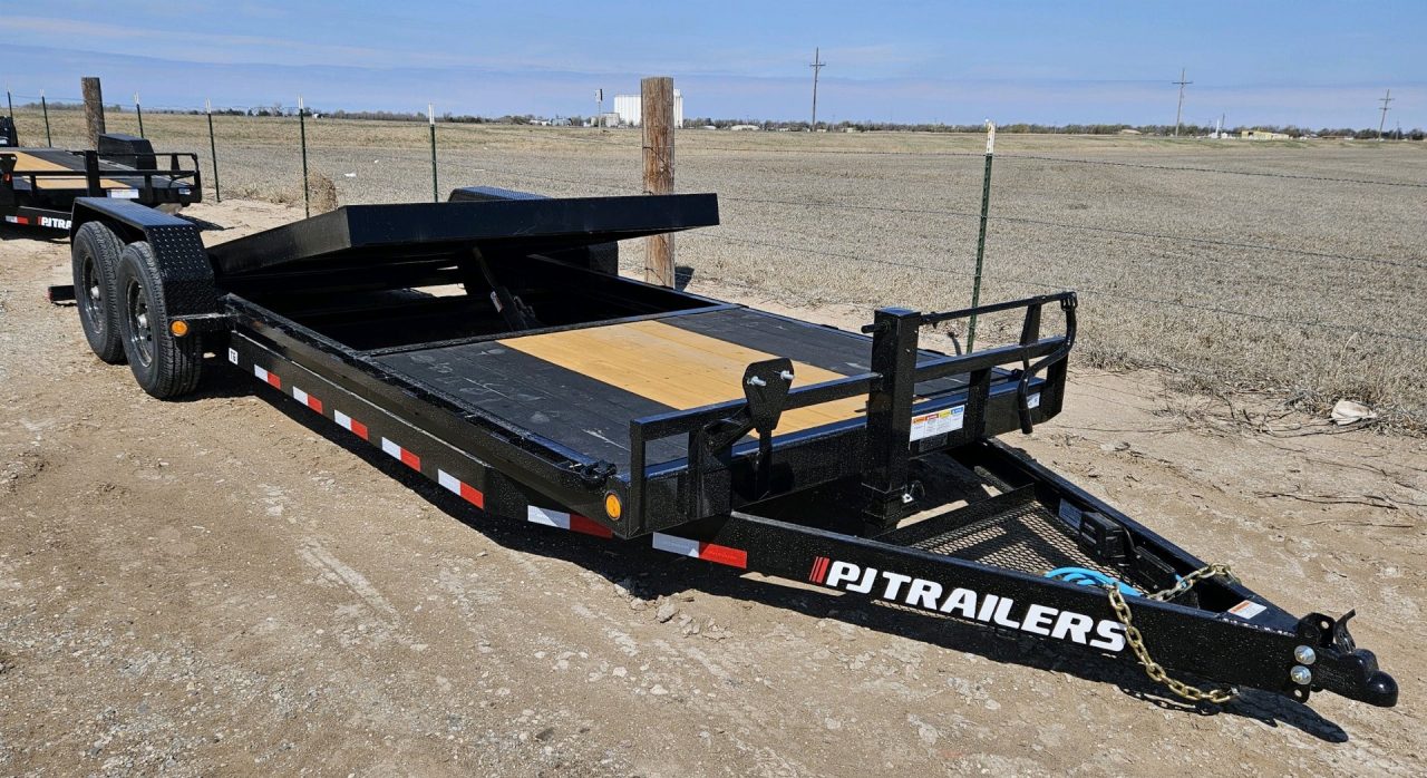 New 2027 PJ Trailers 83" x 22' 6" Channel Equipment Tilt Trailer