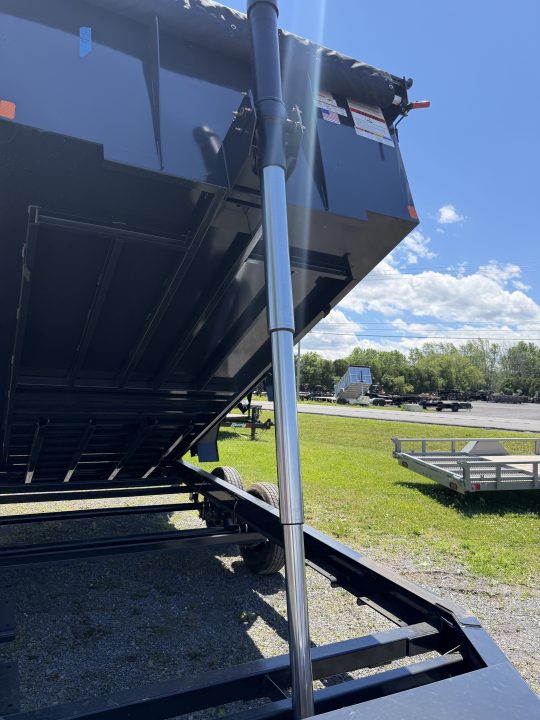 New 2026 Hillcrest Trailers 14716SDH Dump Trailer
