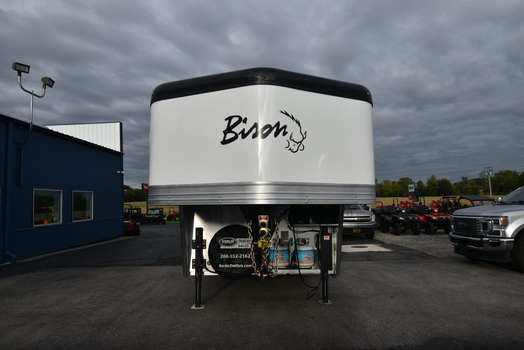 New 2027 Bison Trailers Silverado 8313 Horse Trailer