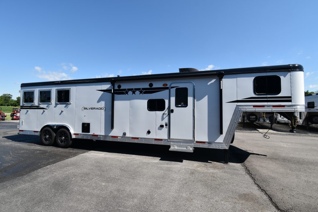 New 2027 Bison Trailers Bison Silverado Horse Trailer