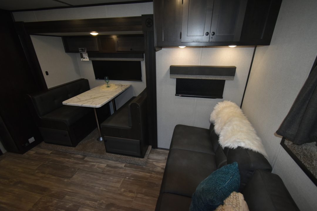 New 2027 Bison Trailers Bison Silverado Horse Trailer
