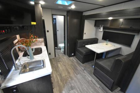 New 2027 Bison Trailers Bison Silverado Horse Trailer