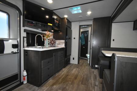 New 2027 Bison Trailers Bison Silverado Horse Trailer