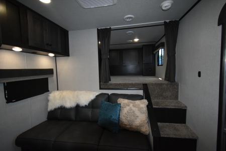 New 2027 Bison Trailers Bison Silverado Horse Trailer