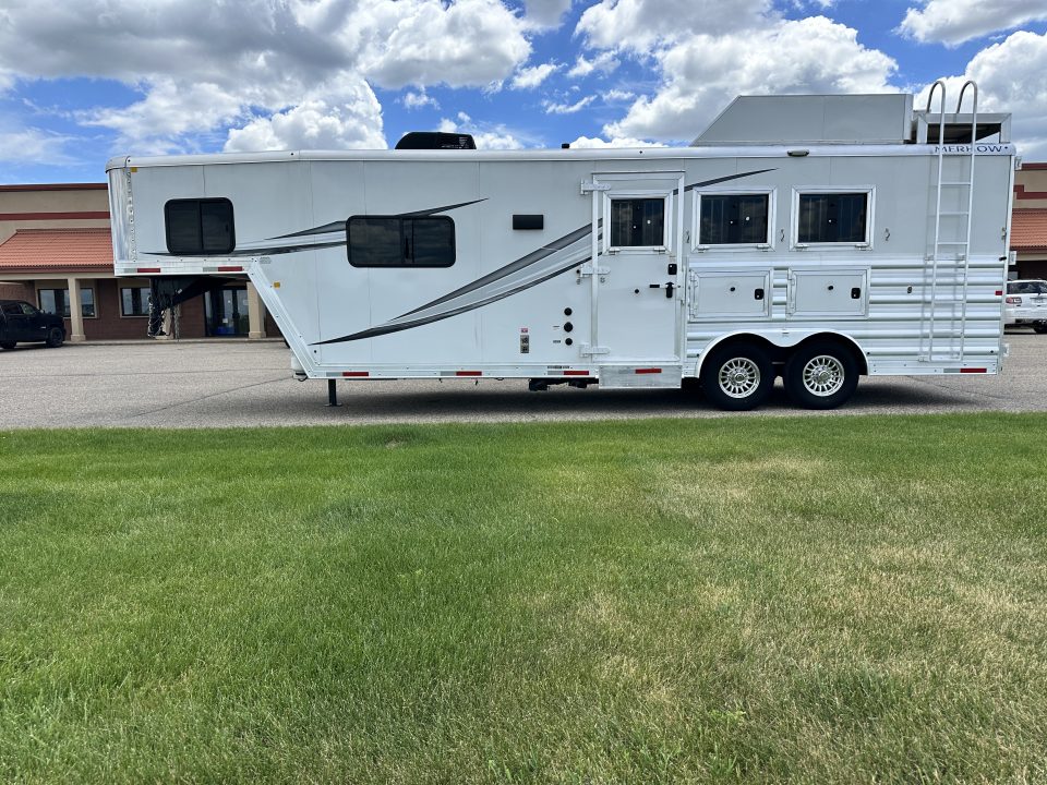 Used 2023 Merhow Trailers 3H LQ Horse Trailer
