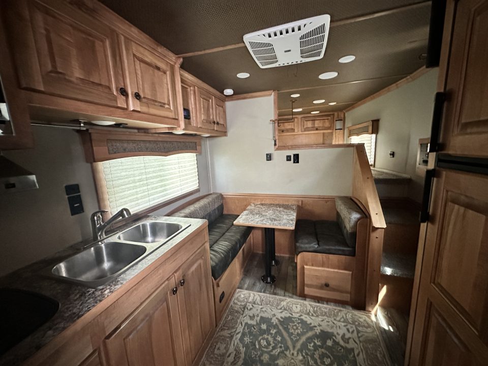 Used 2023 Merhow Trailers 3H LQ Horse Trailer