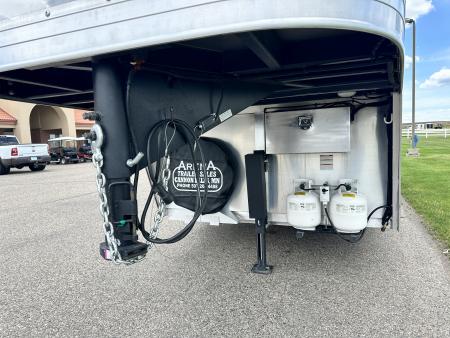 Used 2023 Merhow Trailers 3H LQ Horse Trailer