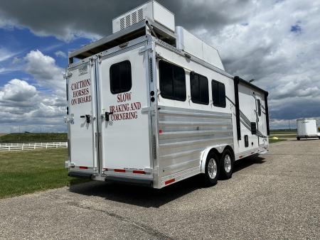 Used 2023 Merhow Trailers 3H LQ Horse Trailer