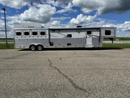 Used 2018 Lakota Bighorn 4H 17' LQ Horse Trailer