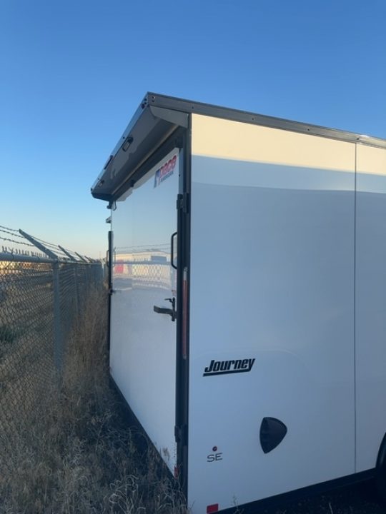 New 2026 Pace American 8.5 x 20 Journey SE Flat Top Sloped V-Nose 10K Cargo / Enclosed Trailer