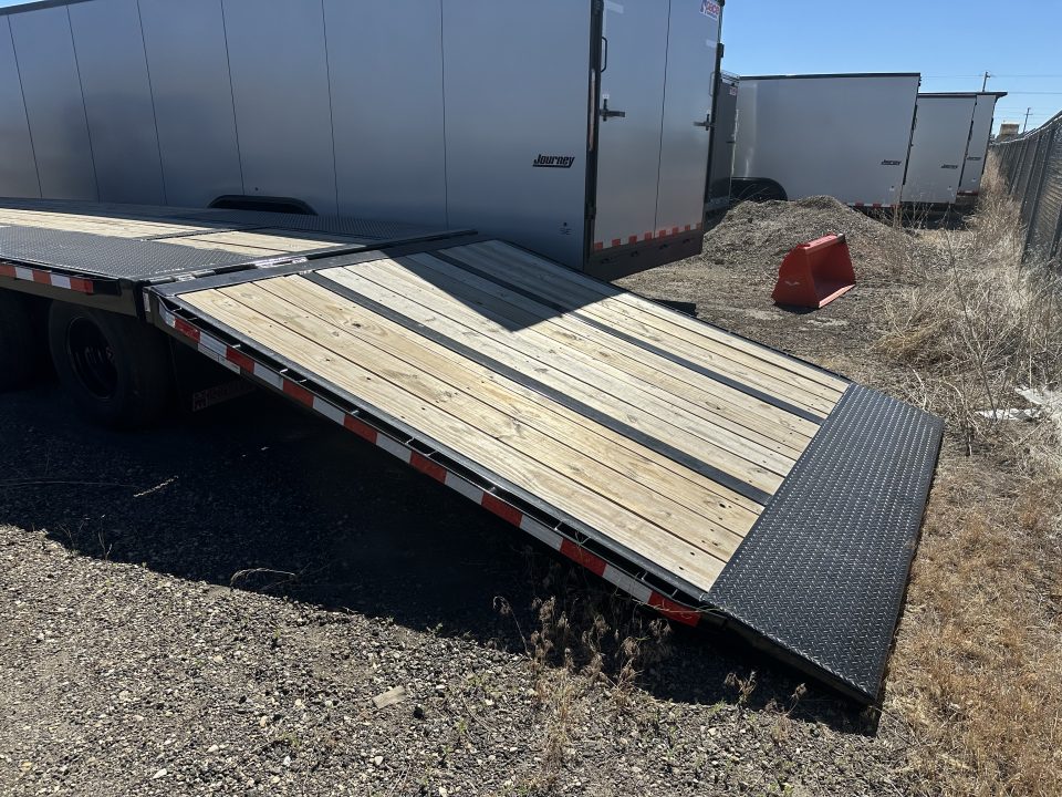 New 2026 Midsota 102 x 32 FBHB32 25.9K GN 10FT Hydraulic Tail Gooseneck Bodies
