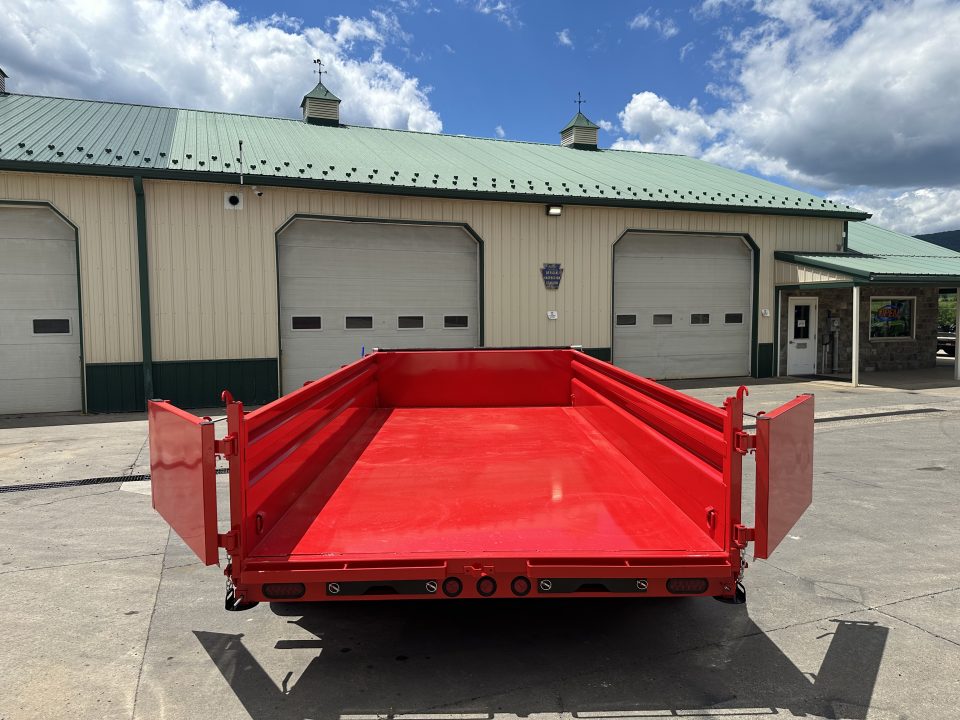 New PJ Trailers 14' Low-Pro Dump - 24" Sides (DL)