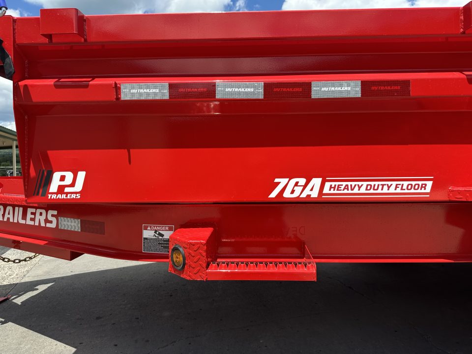 New PJ Trailers 14' Low-Pro Dump - 24" Sides (DL)