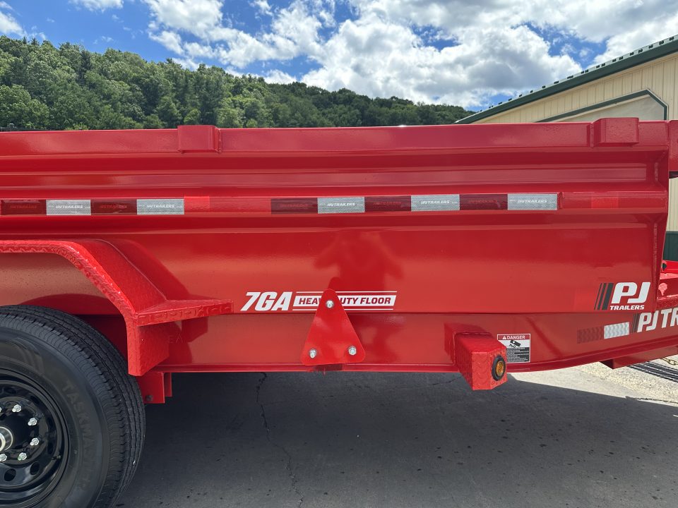 New PJ Trailers 14' Low-Pro Dump - 24" Sides (DL)