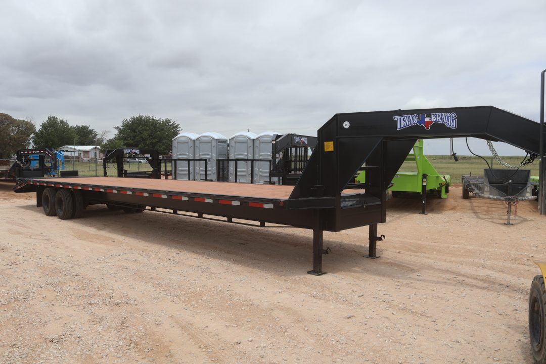 New 2026 Texas Bragg Trailers 102X40 OTWTD Deckover Trailer