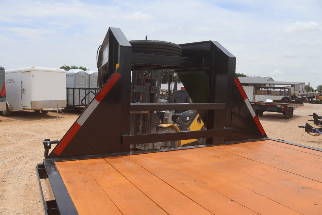 New 2026 Texas Bragg Trailers 102X40 OTWTD Deckover Trailer