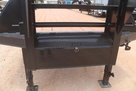 New 2026 Texas Bragg Trailers 102X40 OTWTD Deckover Trailer