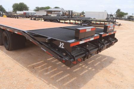 New 2026 Texas Bragg Trailers 102X40 OTWTD Deckover Trailer